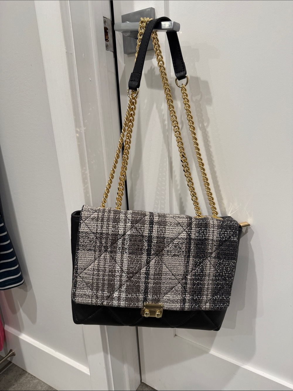 Plaid Quilted Shoulder Bag with Gold Chain - Black & Gray leather